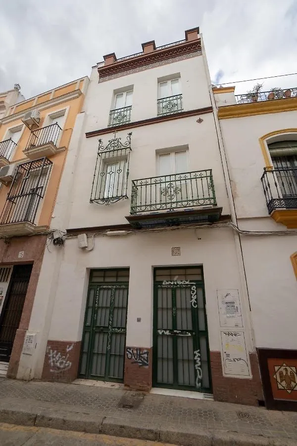 Rentalsevilla De Paseo Por La Alameda De Hercules Seville